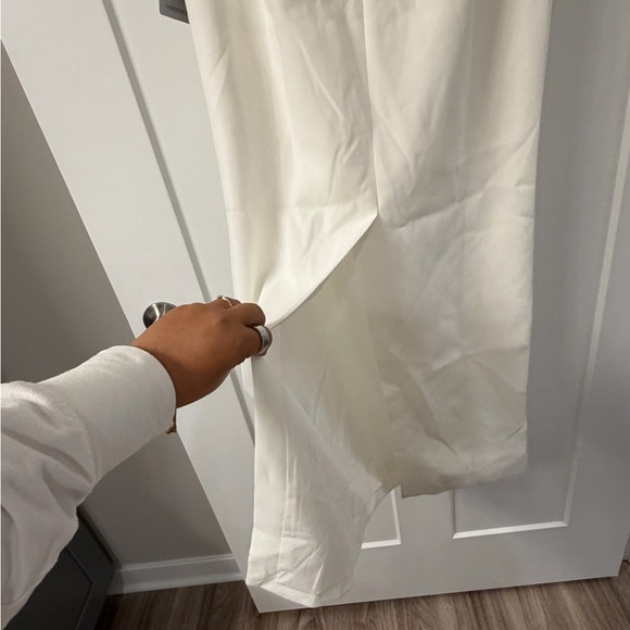 New With Tags Annique Bow Plunge Cocktail Dress - Picture 2 of 16